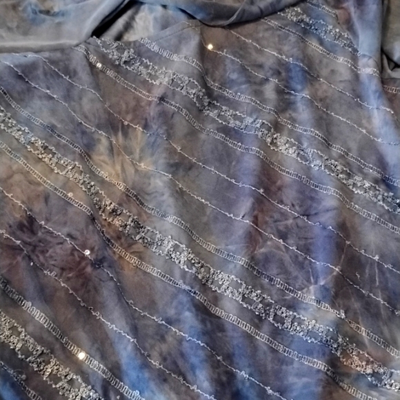 Catherines Women's Blue Starlight Quarter Sleeve Blouse, Size 2X - Picture 7 of 7